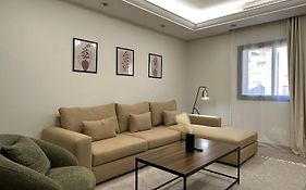 Z Residence By Dayf - Self-Service Apartments